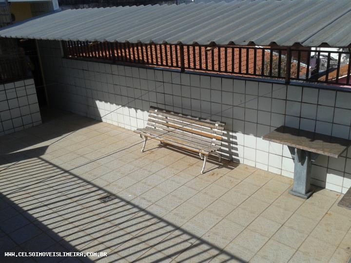 Casa à venda com 4 quartos, 300m² - Foto 36