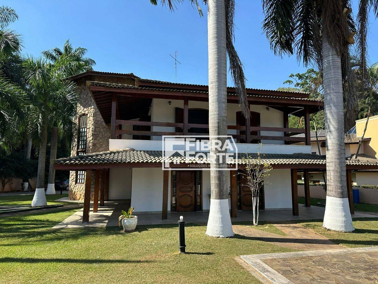 Casa de Condomínio para alugar com 4 quartos, 600m² - Foto 7