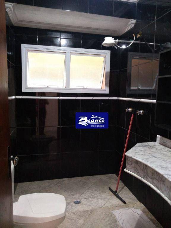 Sobrado à venda com 7 quartos, 120m² - Foto 21