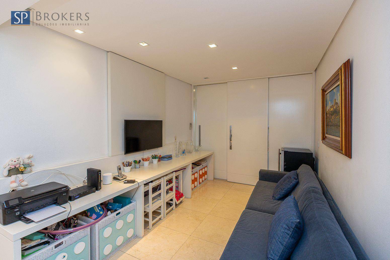 Apartamento à venda com 4 quartos, 240m² - Foto 35