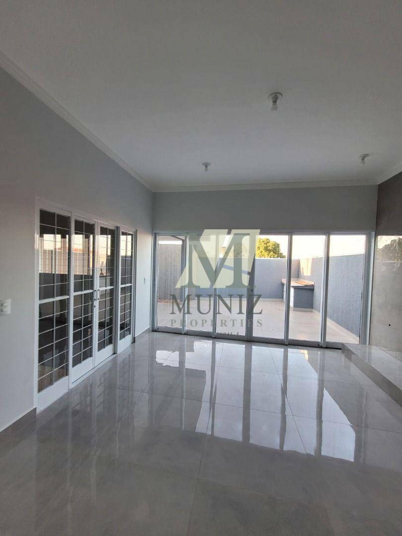 Casa à venda com 3 quartos, 184m² - Foto 3