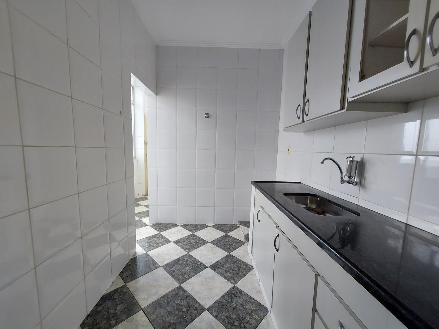 Apartamento à venda com 3 quartos, 84m² - Foto 13