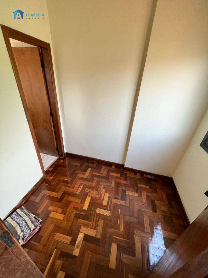 Apartamento à venda com 4 quartos, 250m² - Foto 17