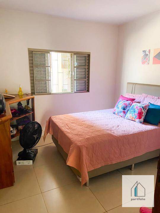 Casa à venda com 3 quartos, 300m² - Foto 5