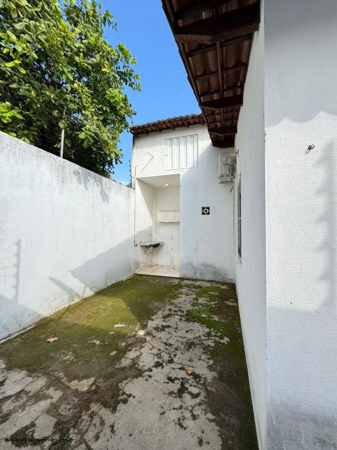 Casa para alugar com 3 quartos, 205m² - Foto 4