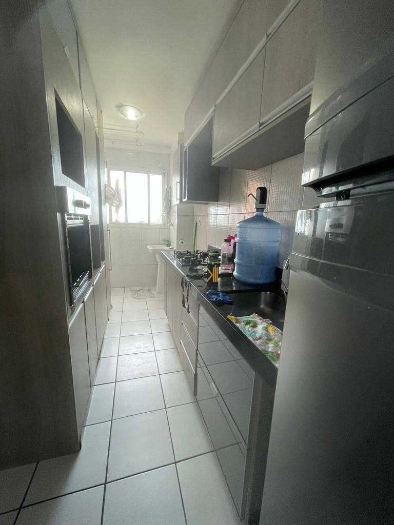 Apartamento à venda com 3 quartos, 47m² - Foto 5