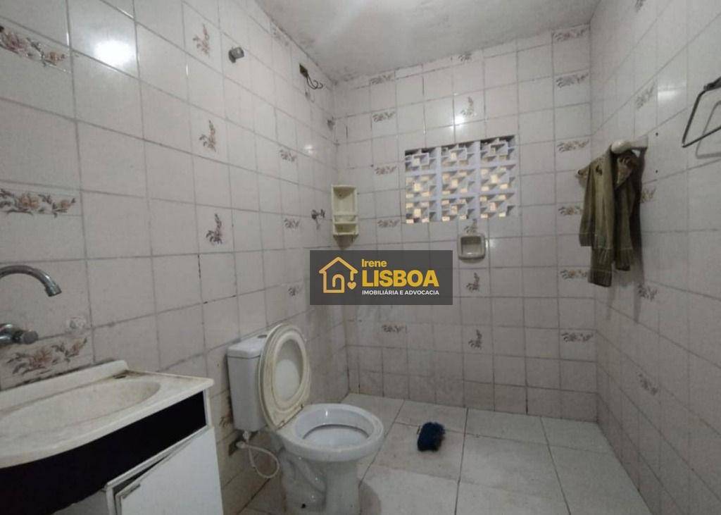 Casa à venda com 6 quartos, 250m² - Foto 20