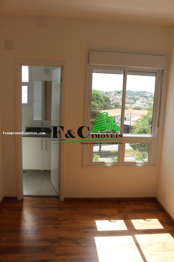 Apartamento à venda com 2 quartos, 67m² - Foto 2