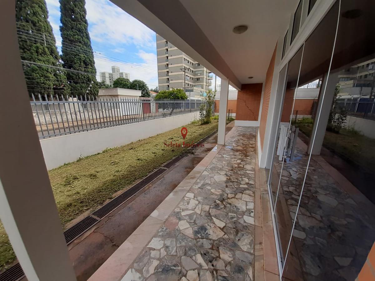 Casa à venda com 3 quartos, 450m² - Foto 3