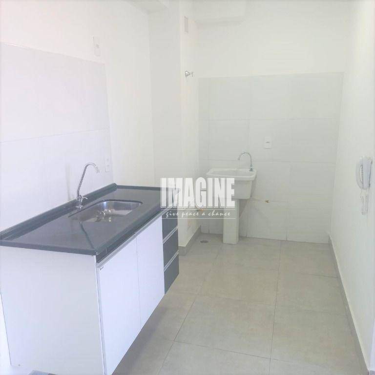 Apartamento à venda com 2 quartos, 37m² - Foto 4