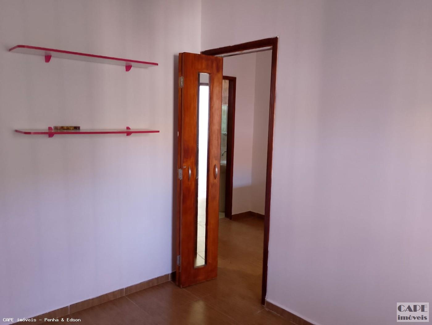 Casa para alugar com 2 quartos, 45m² - Foto 9