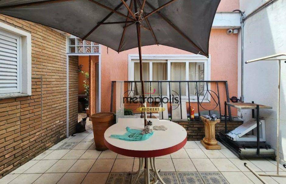 Casa à venda com 5 quartos, 283m² - Foto 1