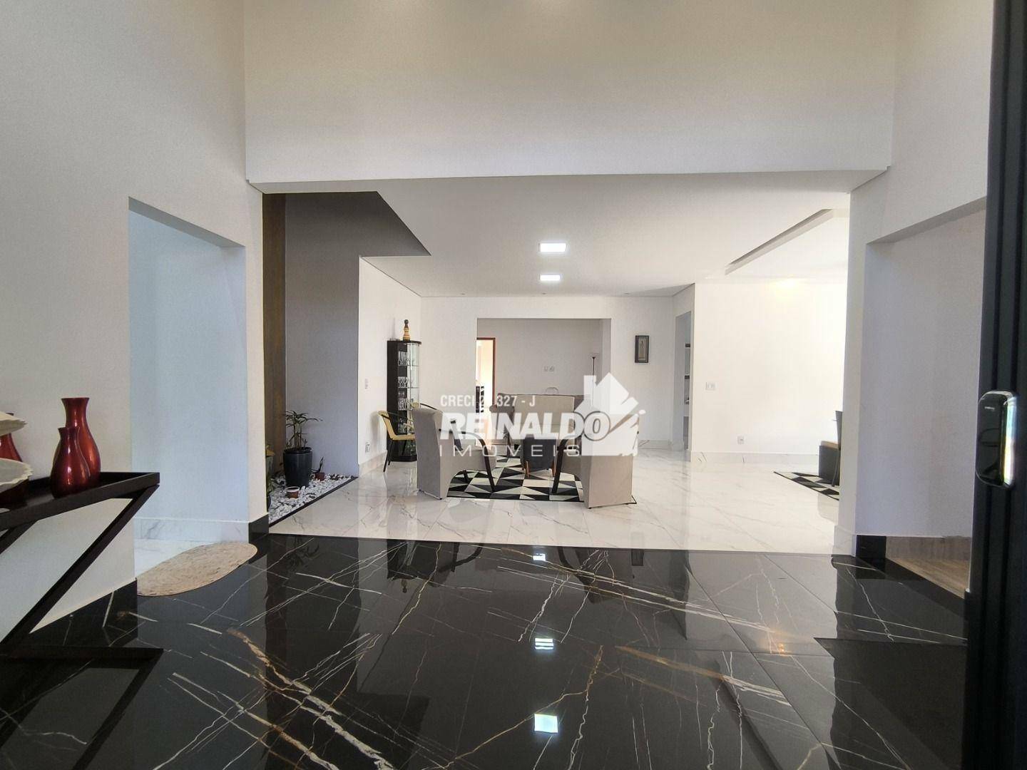 Casa de Condomínio para alugar com 3 quartos, 289m² - Foto 10