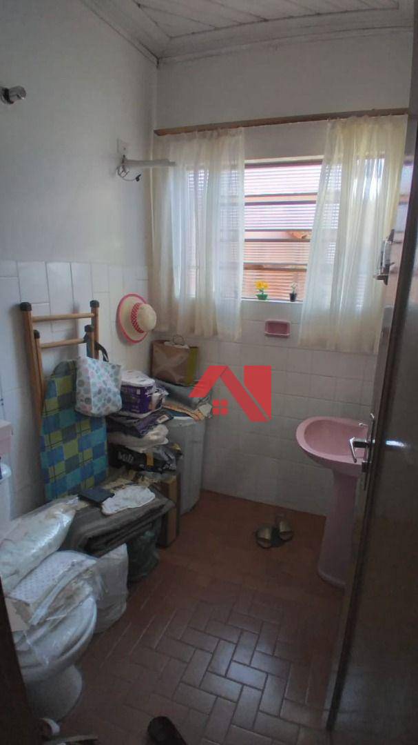 Casa à venda com 3 quartos, 300m² - Foto 11