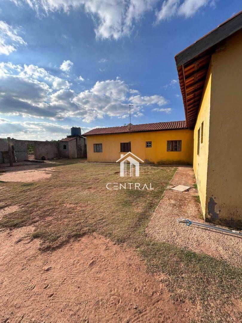 Chácara à venda com 4 quartos, 140m² - Foto 9