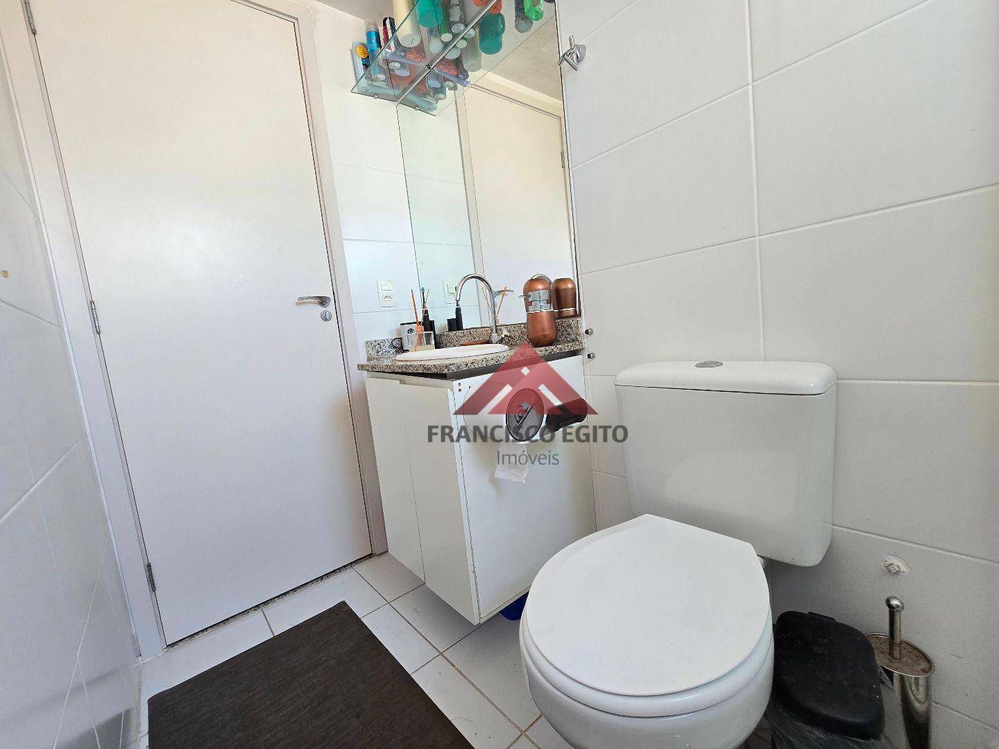 Apartamento à venda com 2 quartos, 62m² - Foto 18