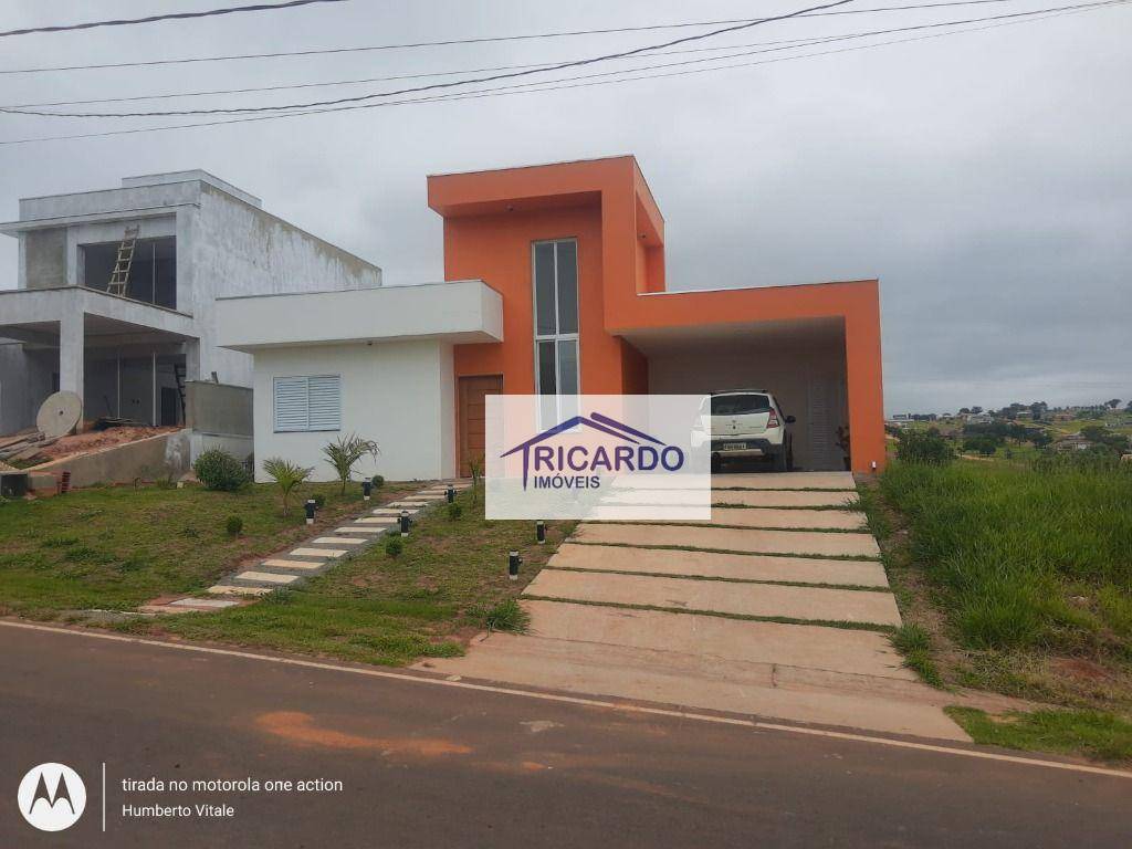 Casa de Condomínio à venda com 3 quartos, 160m² - Foto 1