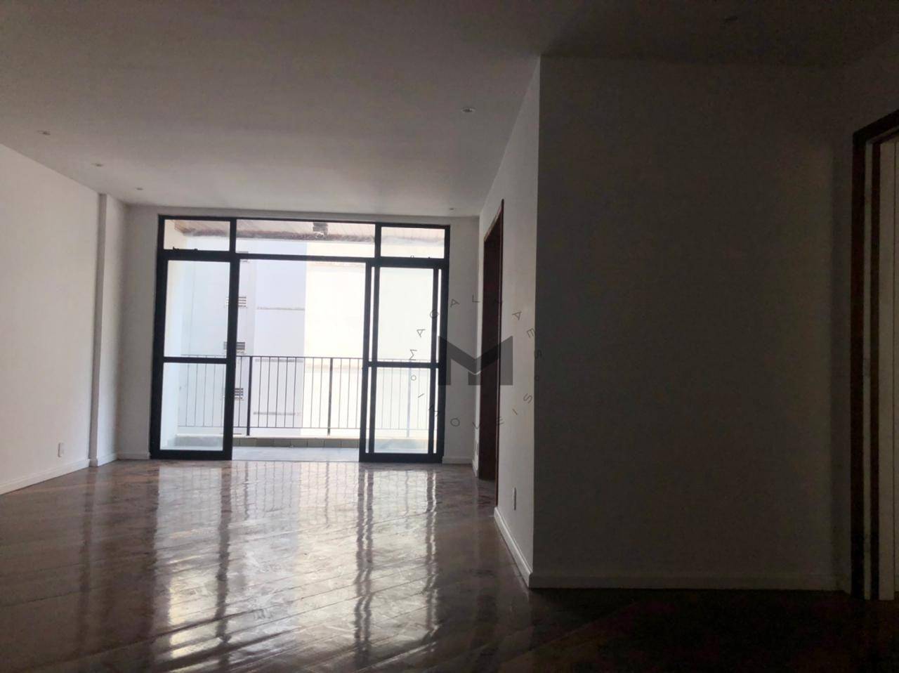 Apartamento à venda com 3 quartos, 130m² - Foto 5