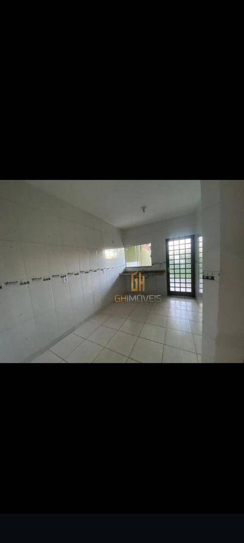 Casa à venda com 3 quartos, 97m² - Foto 3