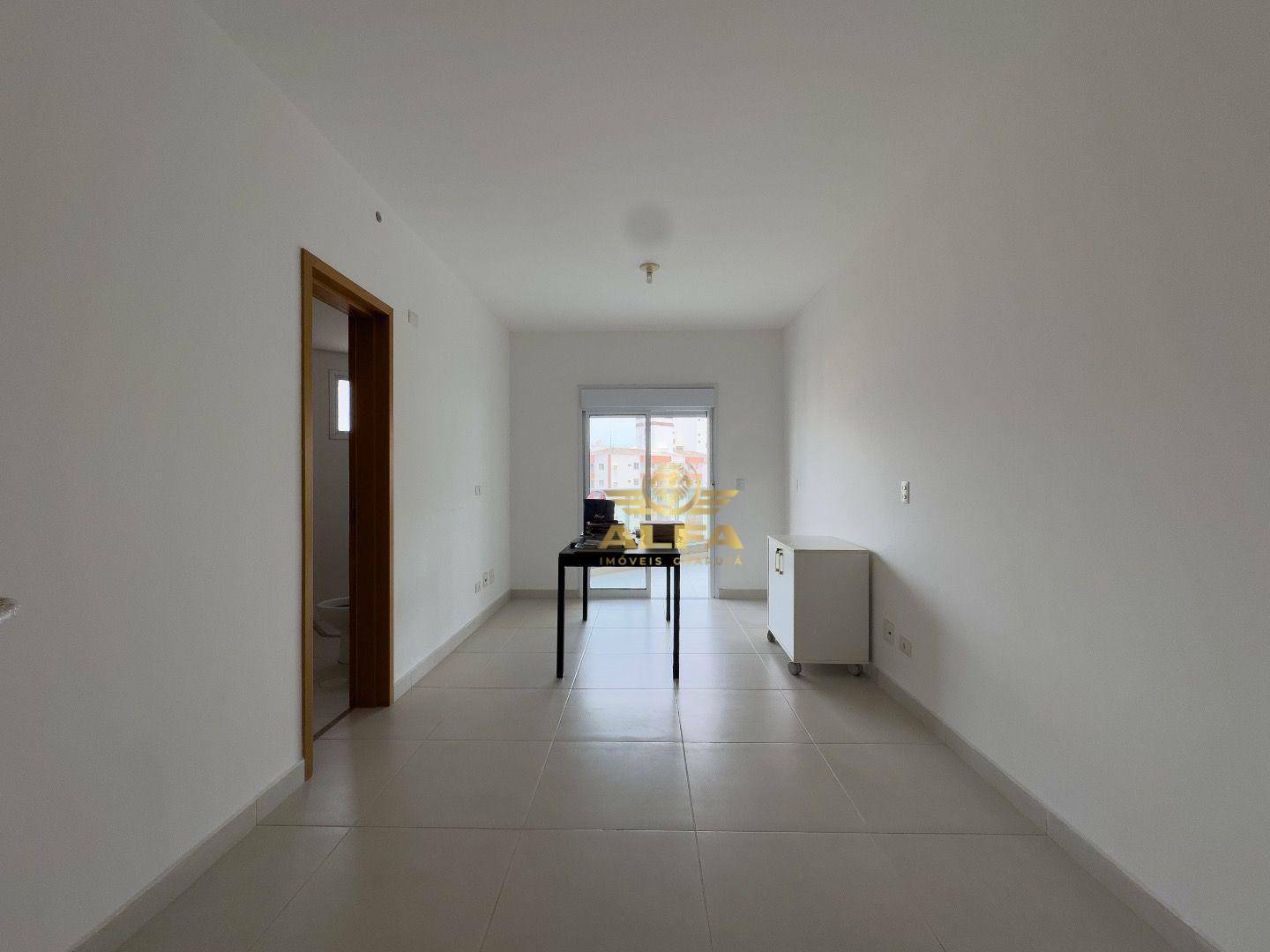 Apartamento à venda com 3 quartos, 135m² - Foto 3