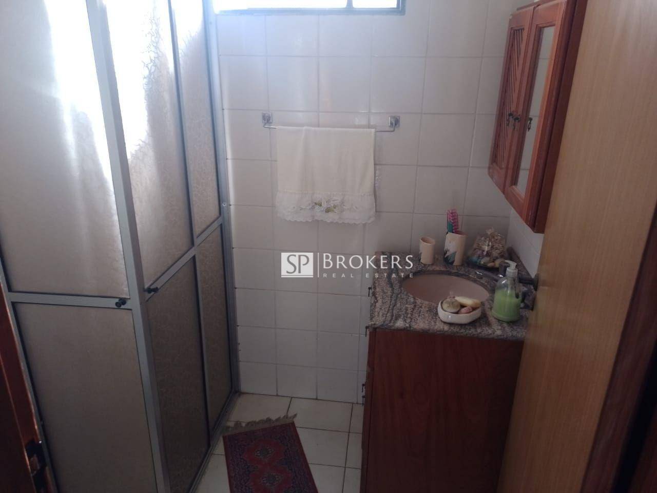 Casa à venda com 3 quartos, 200m² - Foto 27