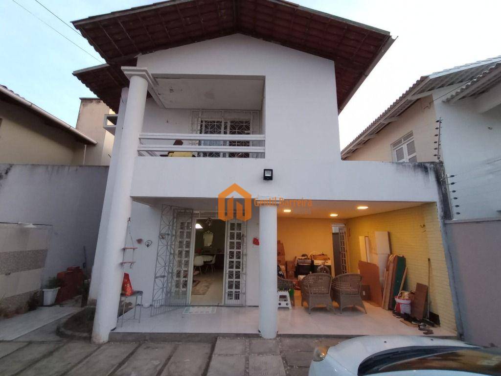 Sobrado à venda com 4 quartos, 130m² - Foto 1