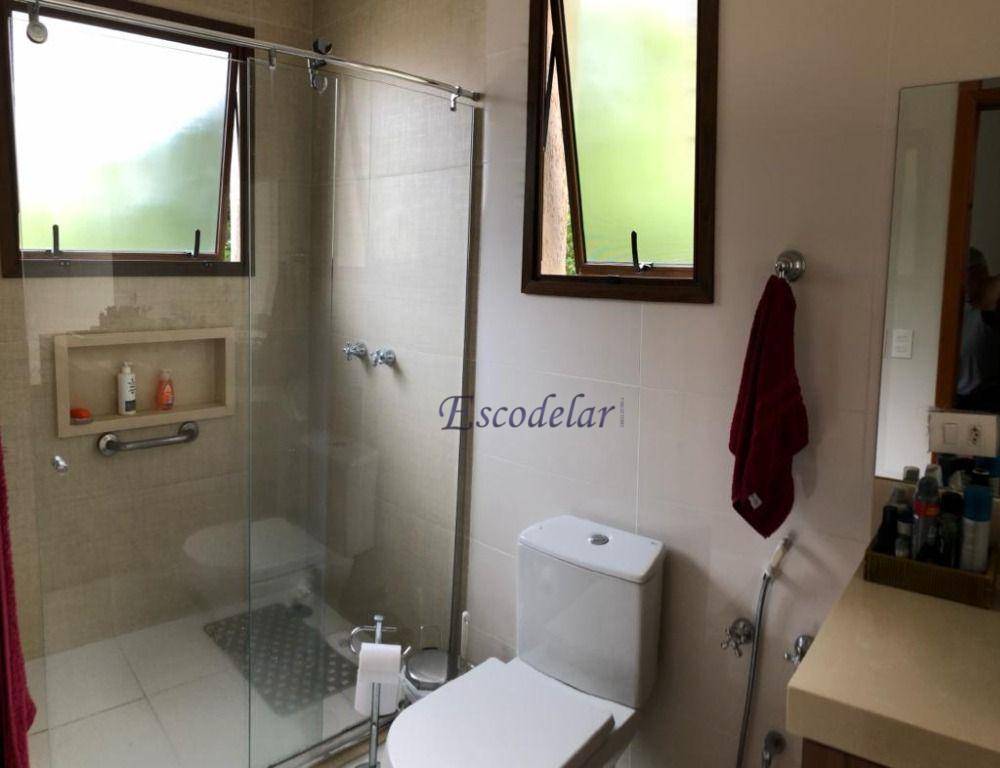 Casa de Condomínio à venda com 3 quartos, 225m² - Foto 40