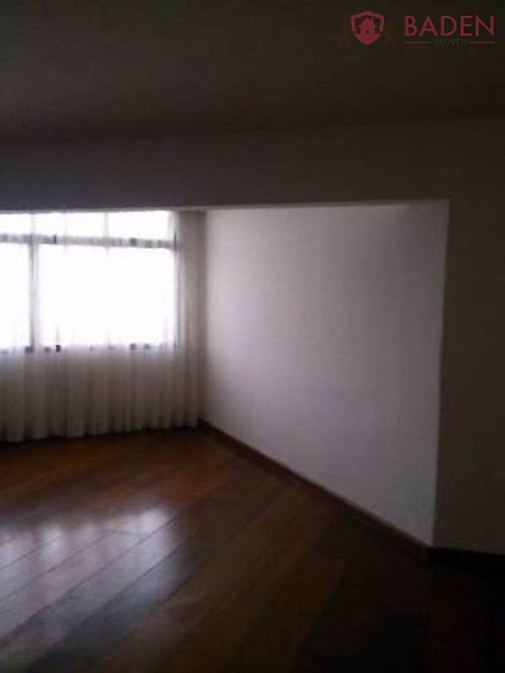 Apartamento à venda com 3 quartos, 98m² - Foto 2