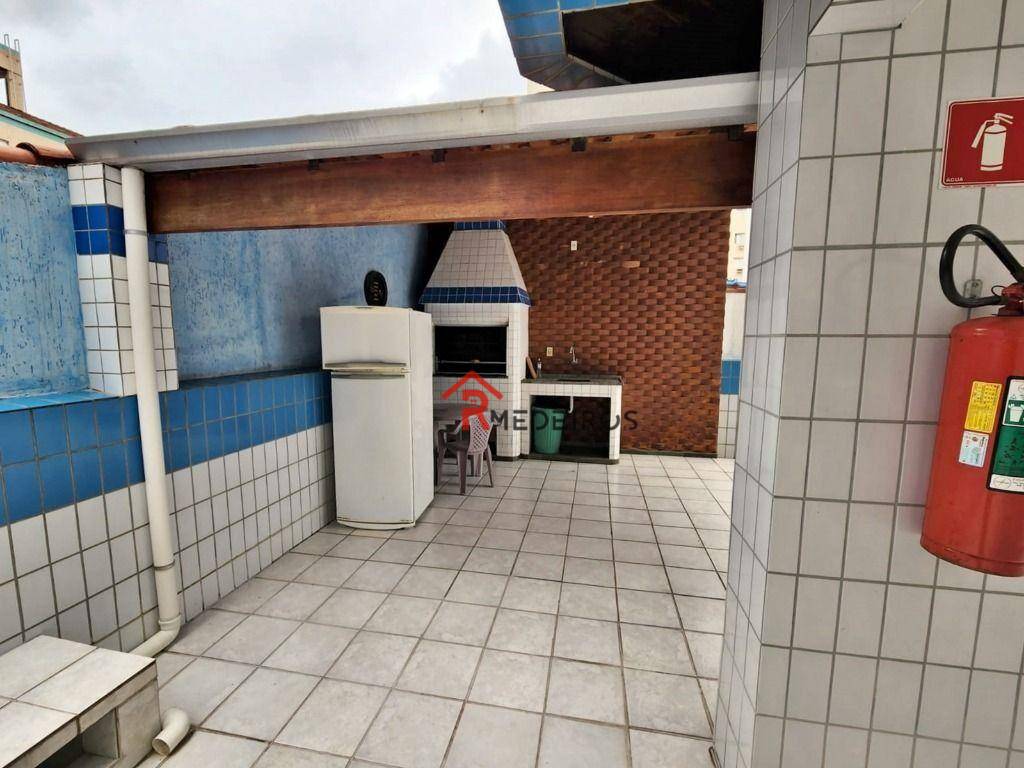 Apartamento à venda com 2 quartos, 70m² - Foto 19