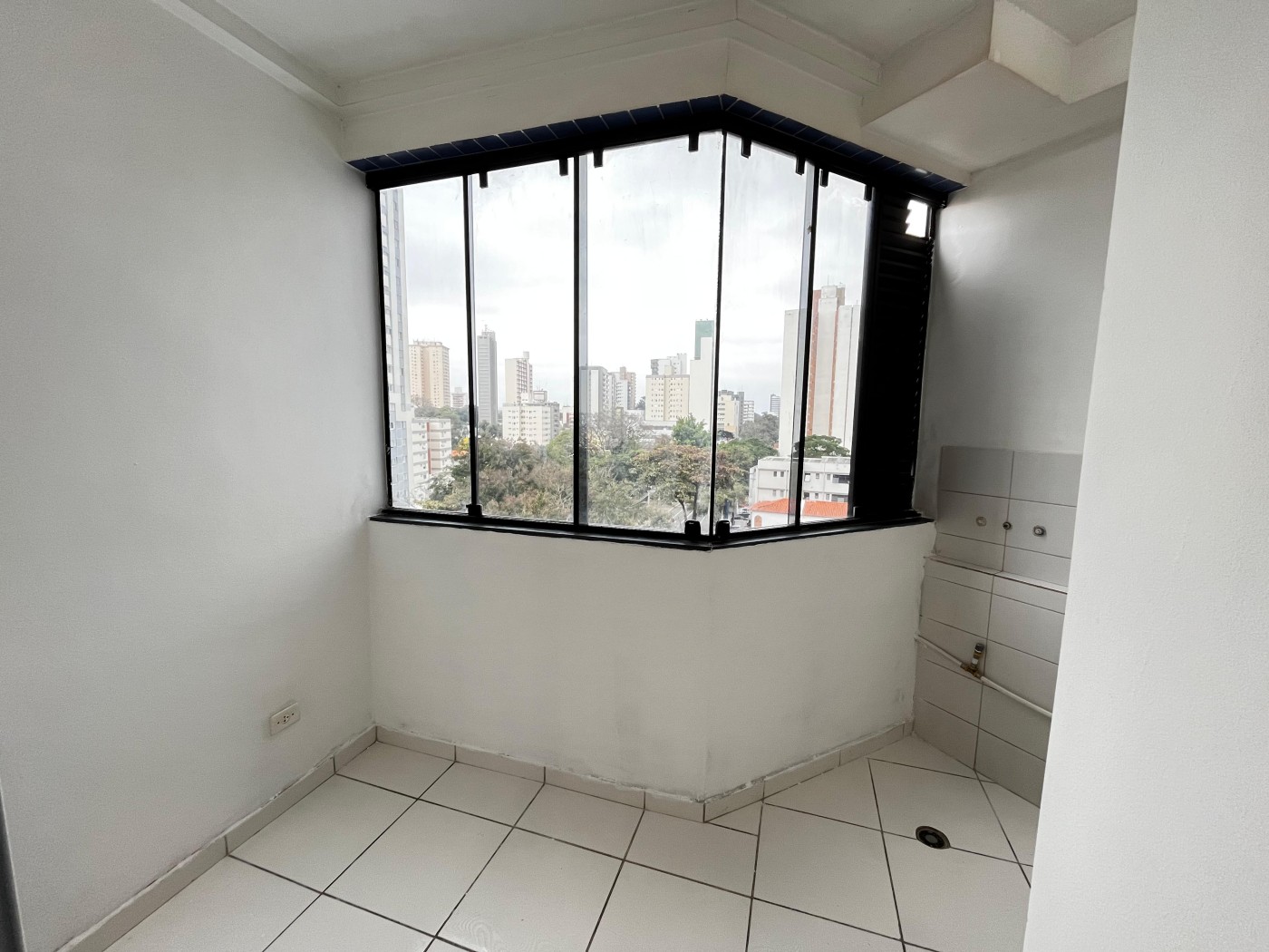 Apartamento para alugar com 1 quarto, 50m² - Foto 7