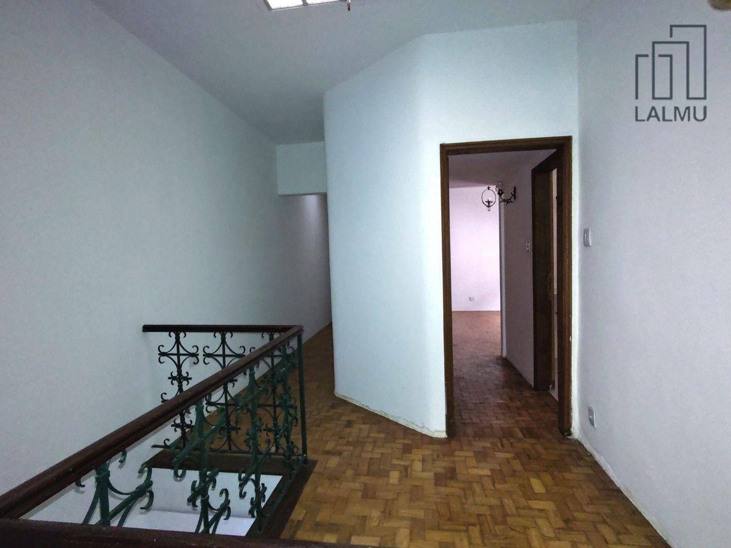 Sobrado para alugar com 3 quartos, 300m² - Foto 42