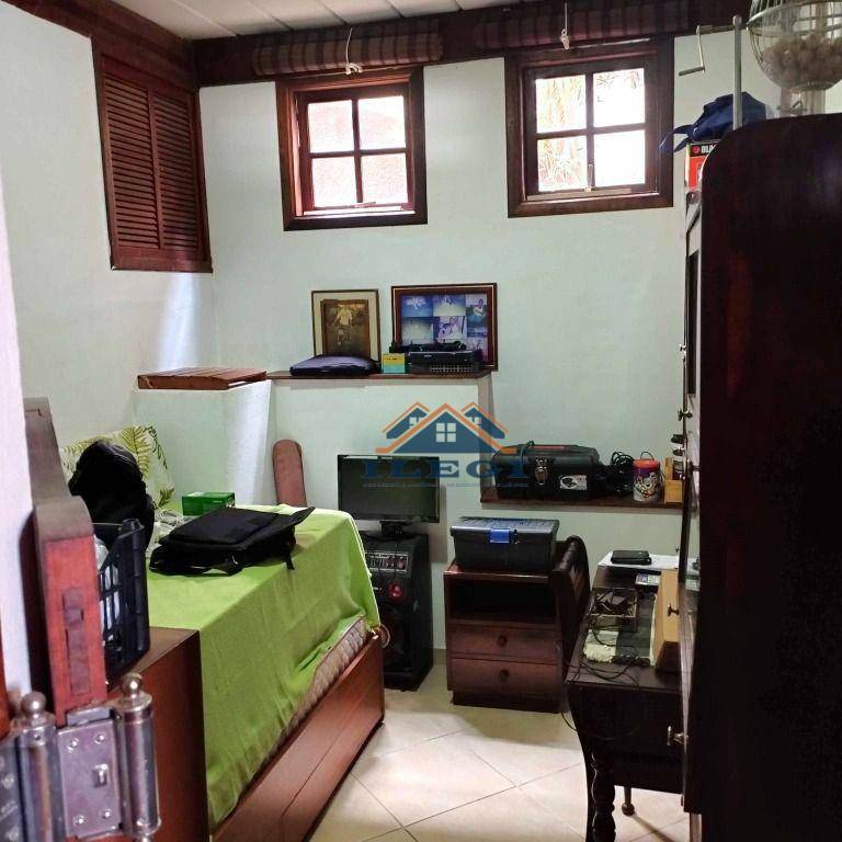 Casa de Condomínio à venda com 3 quartos, 210m² - Foto 20