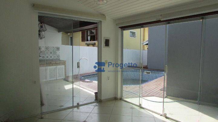 Casa de Condomínio à venda com 4 quartos, 300m² - Foto 22