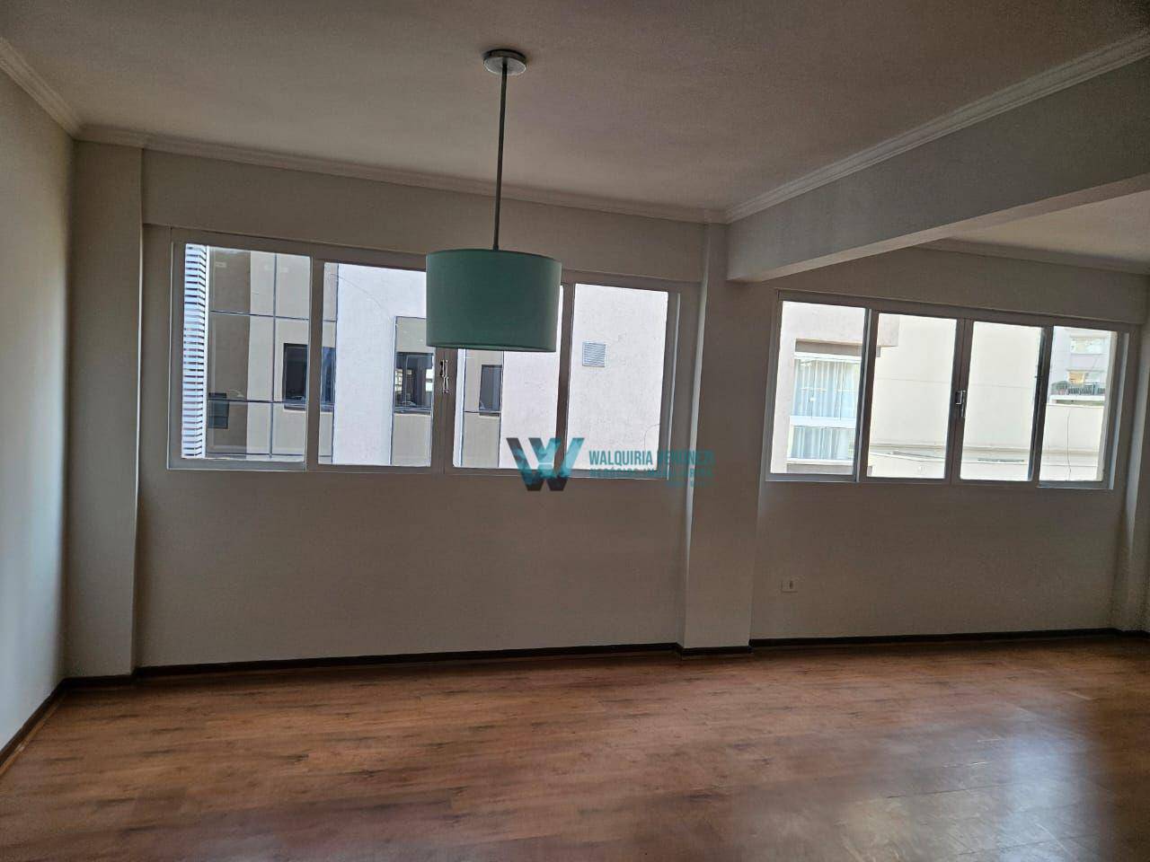 Apartamento à venda com 3 quartos, 135m² - Foto 5