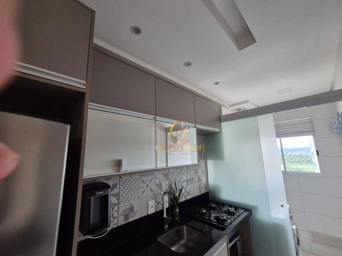 Apartamento à venda com 2 quartos, 60m² - Foto 8