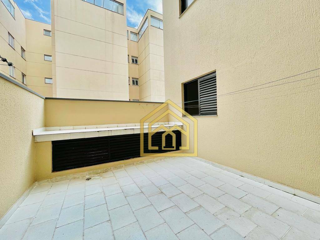 Apartamento à venda com 2 quartos, 100m² - Foto 4