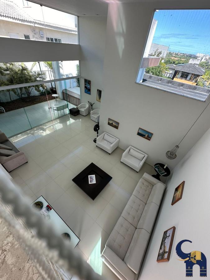 Casa para alugar com 4 quartos, 383m² - Foto 3