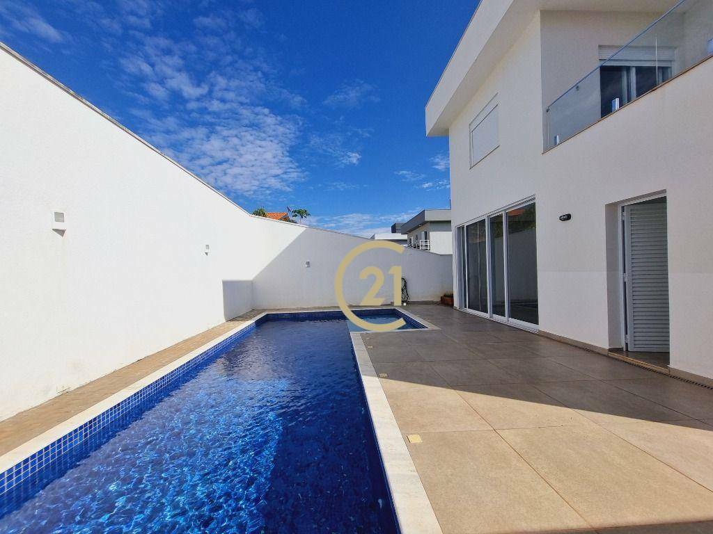 Casa de Condomínio à venda com 4 quartos, 255m² - Foto 2