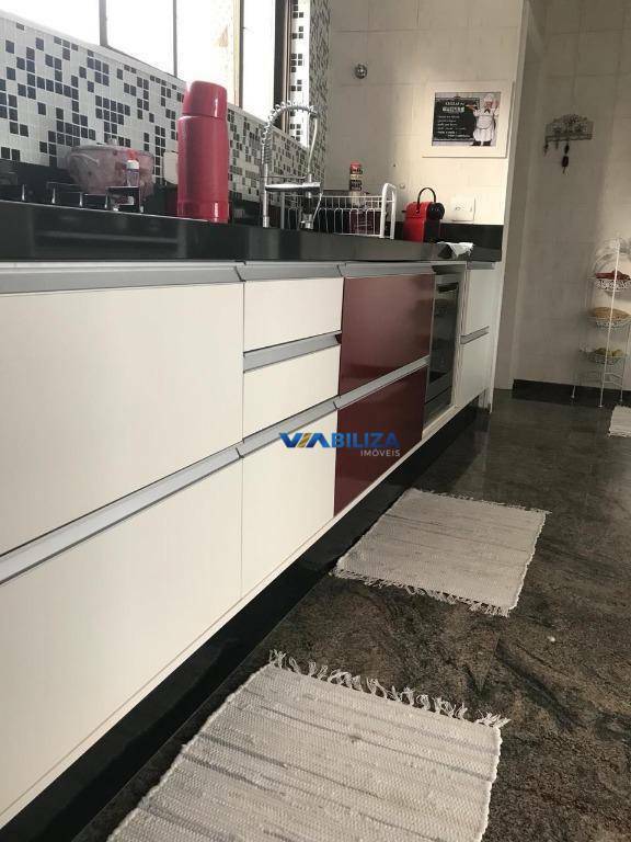 Apartamento à venda com 3 quartos, 138m² - Foto 1