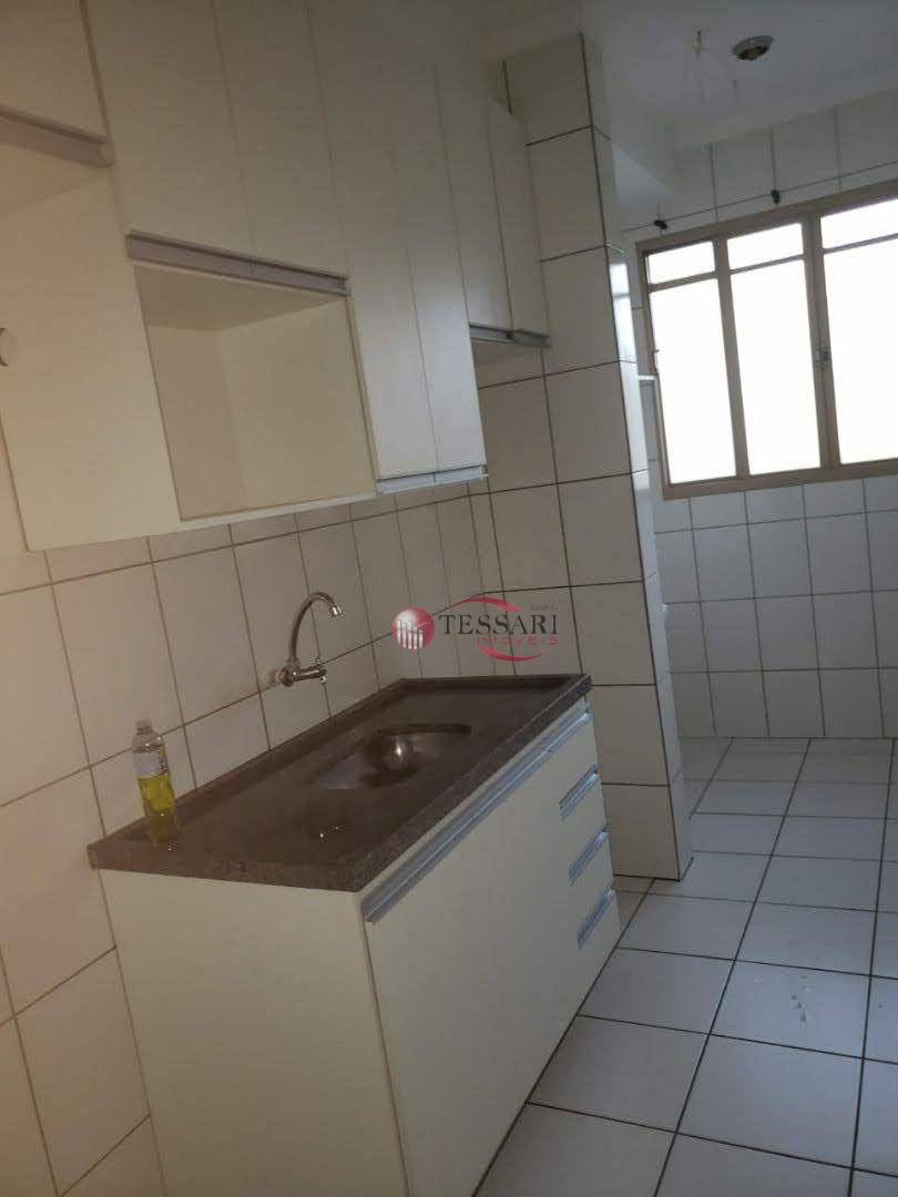 Apartamento para alugar com 3 quartos, 73m² - Foto 2