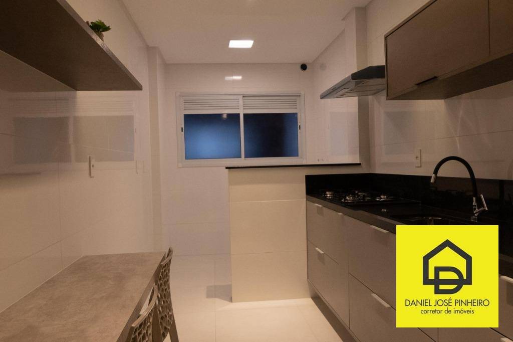 Apartamento à venda com 3 quartos, 133m² - Foto 8