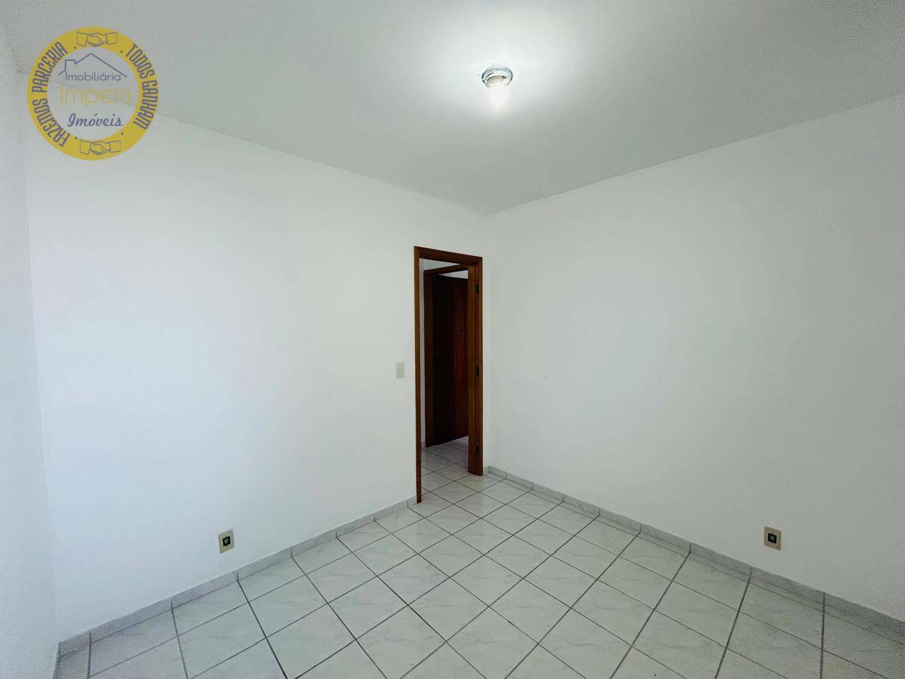 Apartamento para alugar com 2 quartos, 57m² - Foto 3