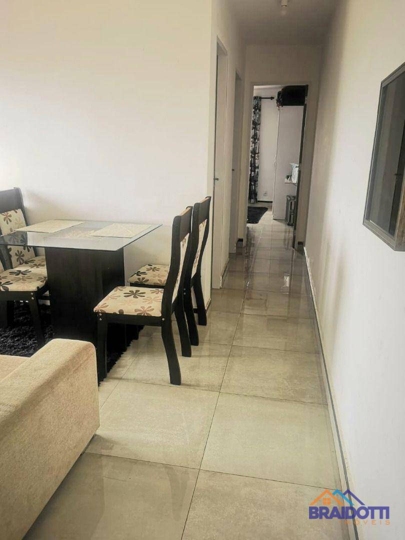 Apartamento à venda com 2 quartos, 56m² - Foto 3