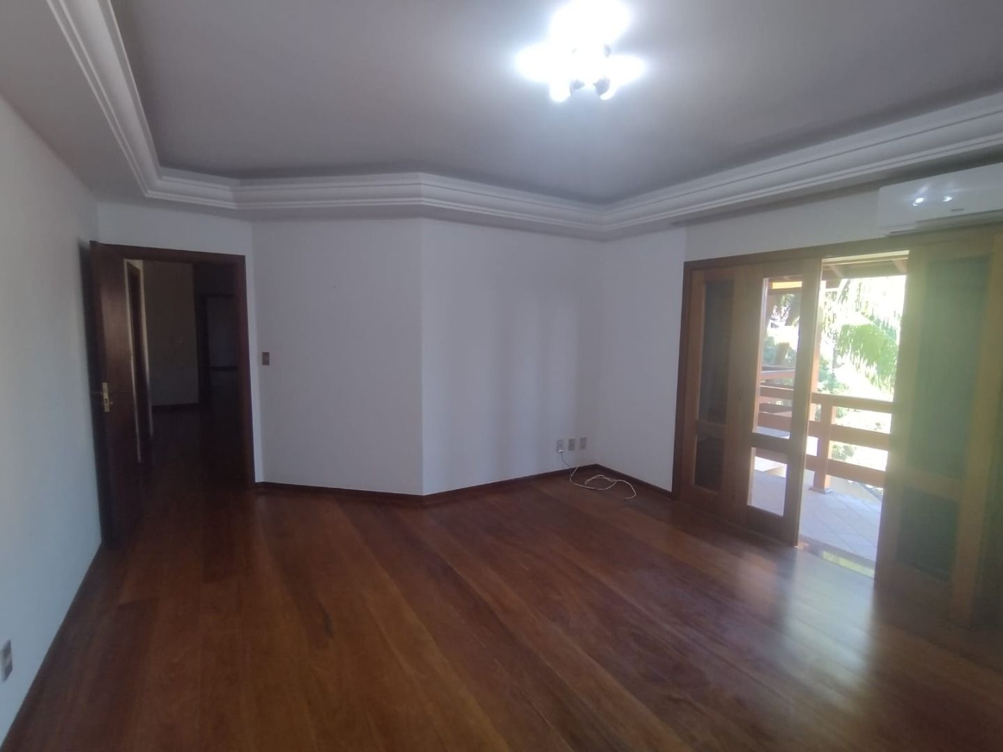 Casa de Condomínio à venda e aluguel com 4 quartos, 255m² - Foto 13