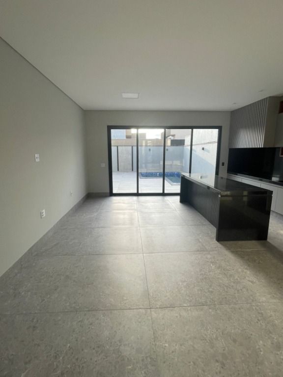 Casa de Condomínio à venda com 3 quartos, 211m² - Foto 18