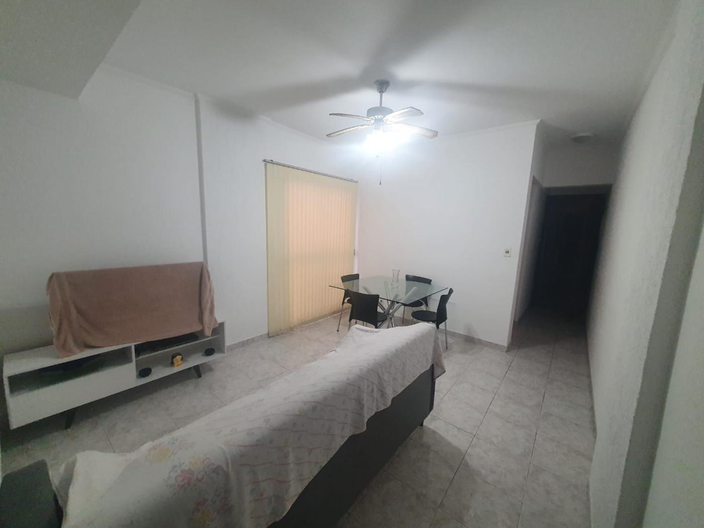 Apartamento à venda com 2 quartos, 70m² - Foto 4