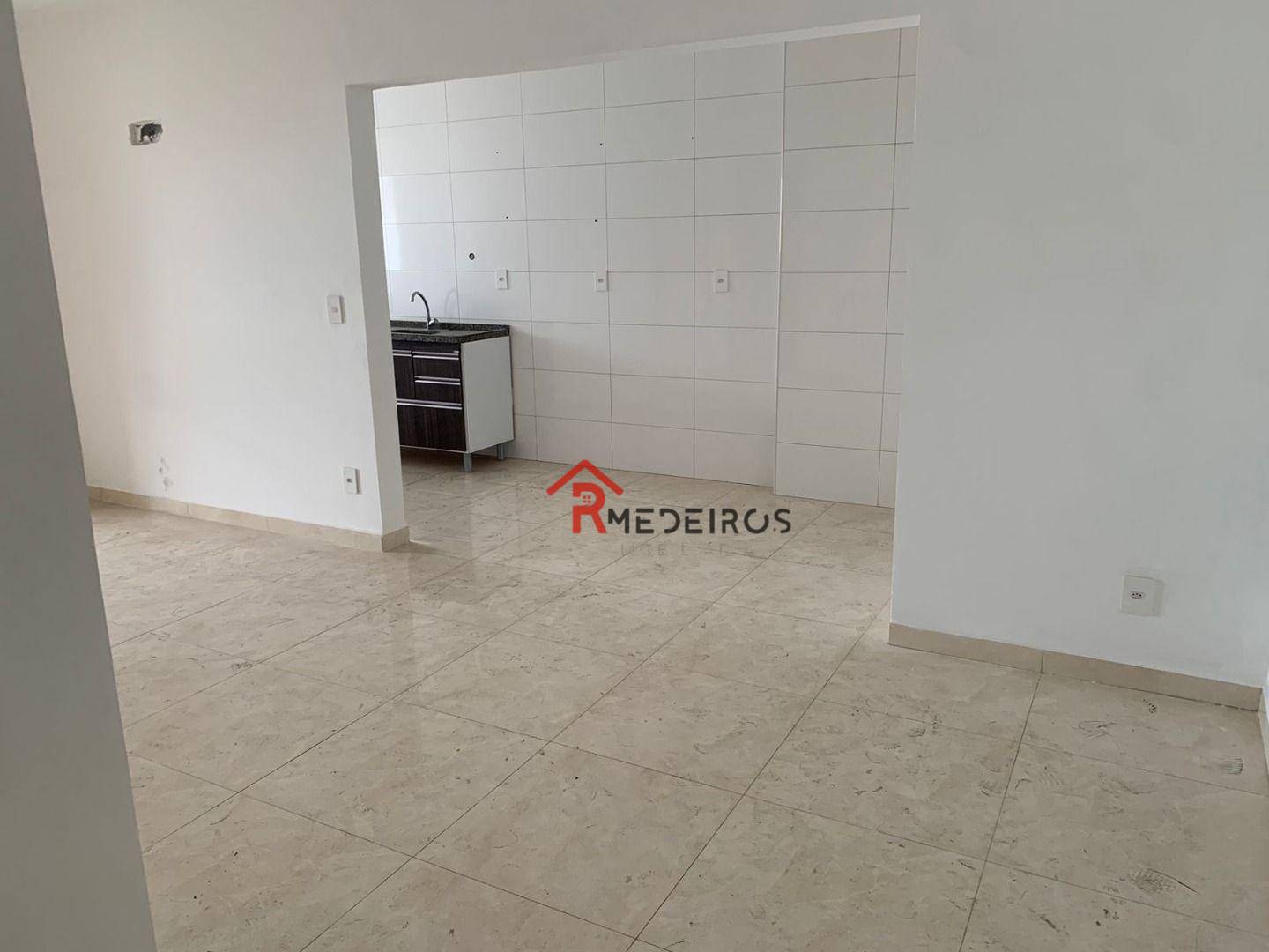 Apartamento à venda com 2 quartos, 82m² - Foto 3