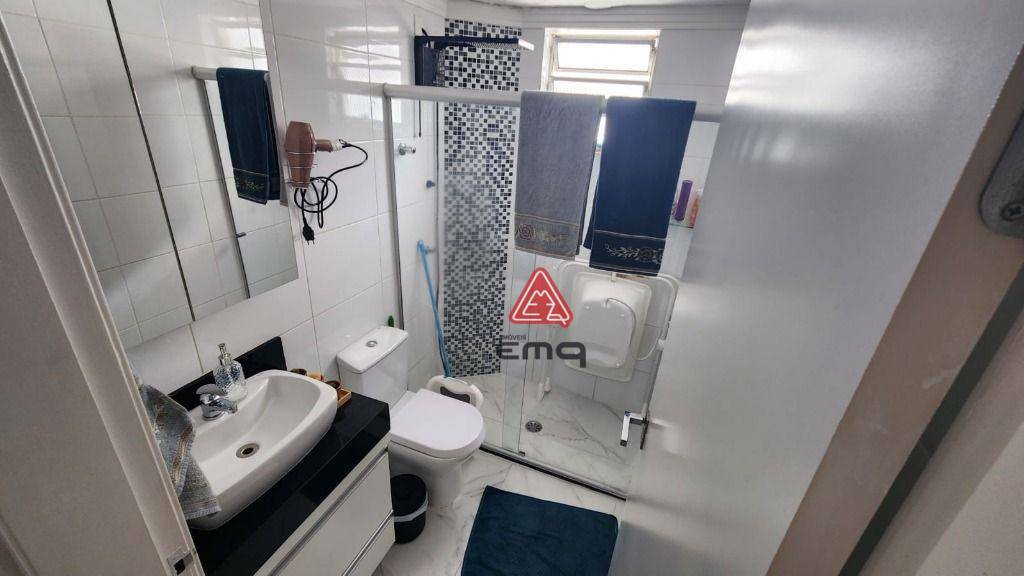 Apartamento à venda com 2 quartos, 60m² - Foto 3