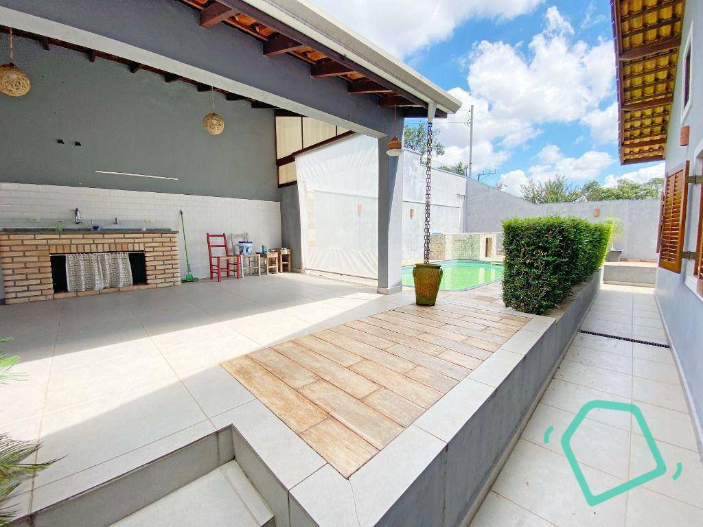 Casa de Condomínio à venda com 3 quartos, 239m² - Foto 31