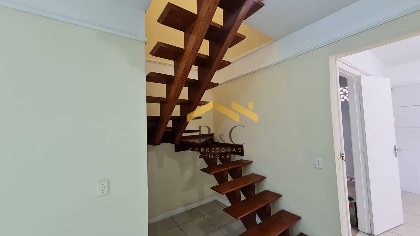 Casa à venda com 2 quartos, 86m² - Foto 13